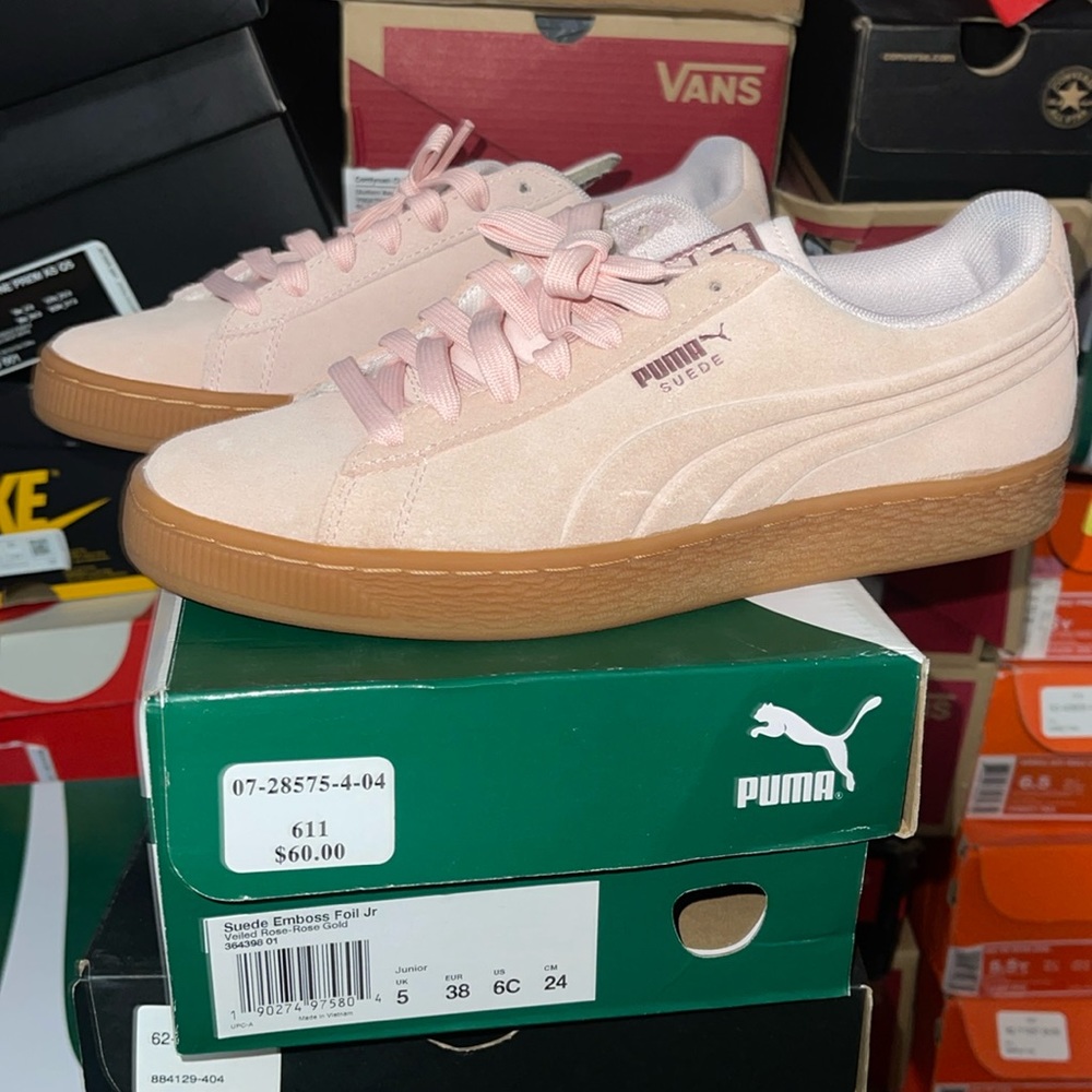 Gradeschool Puma Suede Pink/Rose Gold Size 6 Kids
